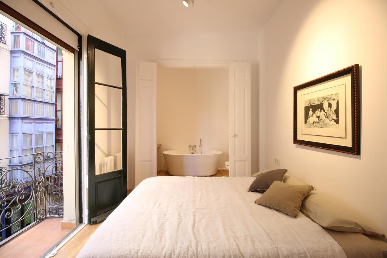 Exclusive And Luminous Apartment In The Coolest Area Of Bilbao Bagian luar foto